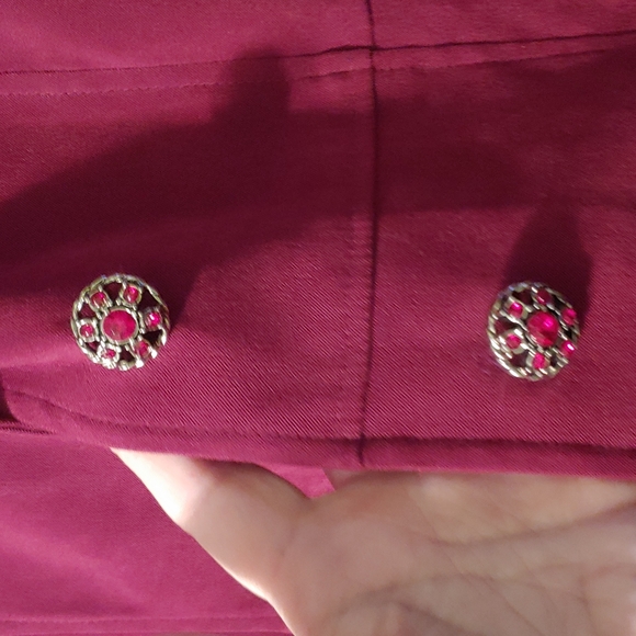 Blazer - Picture 3 of 5